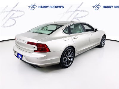 2018 Volvo S90 Momentum