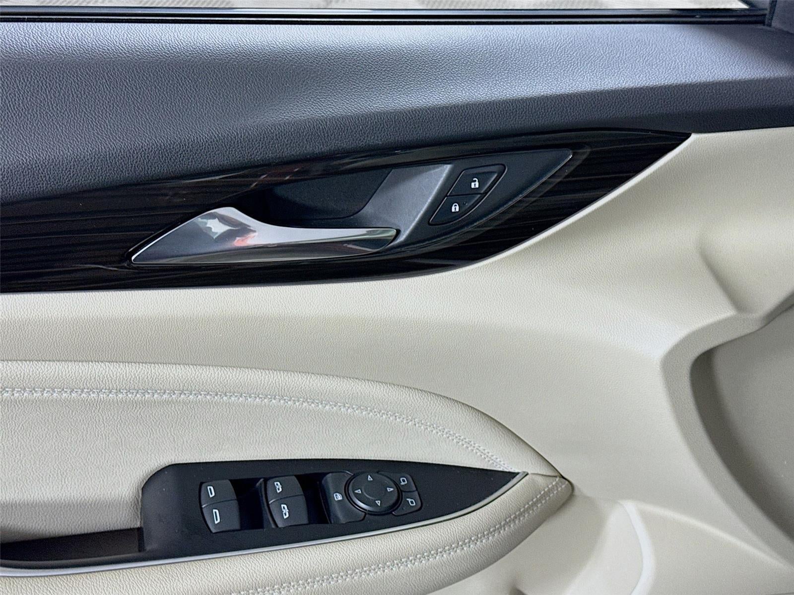 2018 Buick Regal Sportback Essence