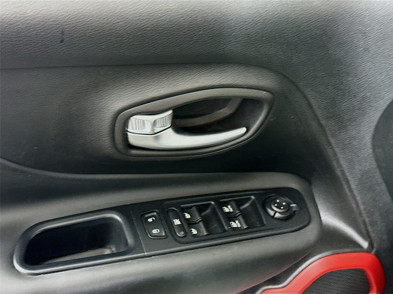 2020 Jeep Renegade Trailhawk