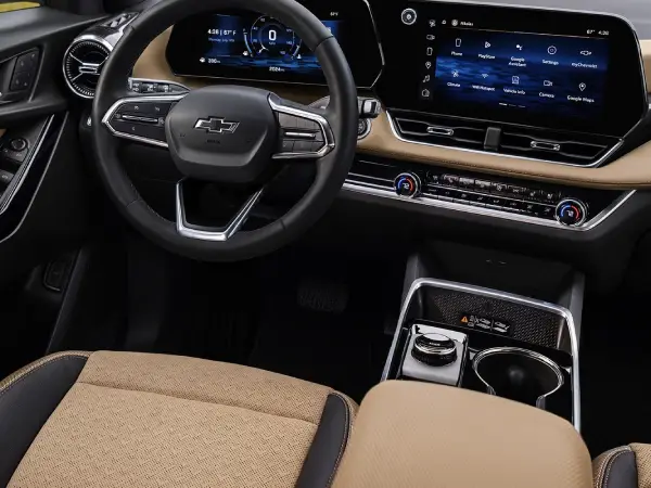 2026 Chevrolet Equinox Two large screens