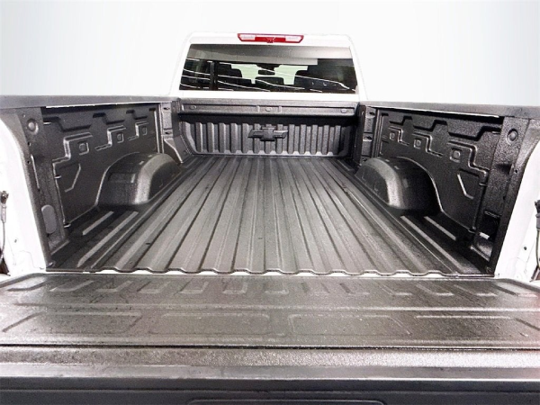 2026 Silverado 2500 HD Trunk bed